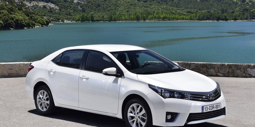 Открыть Тойота (Toyota) в Махачкале без повреждений
